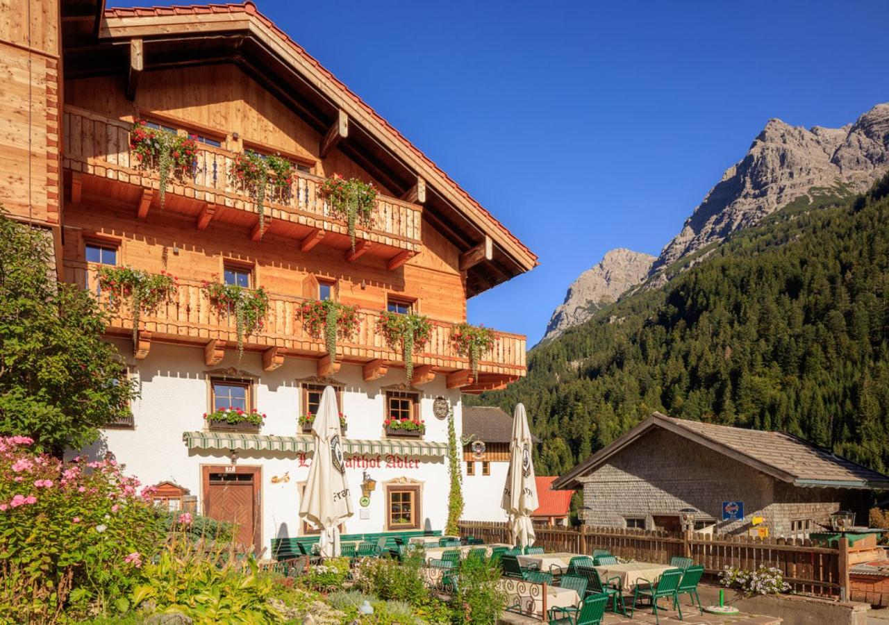 Landgasthof Adler Hinterhornbach Exteriör bild